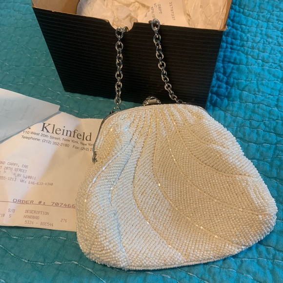Beautiful pearl handbag from Kleinfield’s of New York. Pristine condition. - Picture 1 of 5